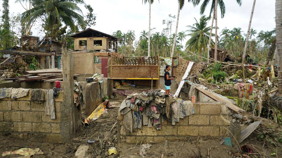 Philippines : appels à l’aide après le passage dévastateur du typhon Rai