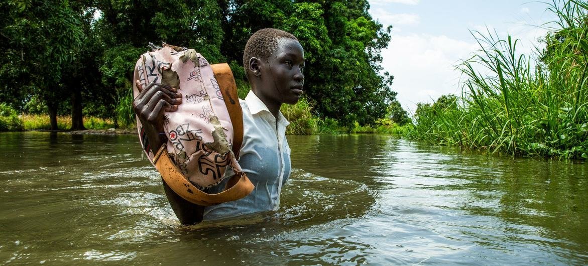 La surconsommation dans les pays les plus riches entraîne une dégradation de l’environnement des enfants du monde entier