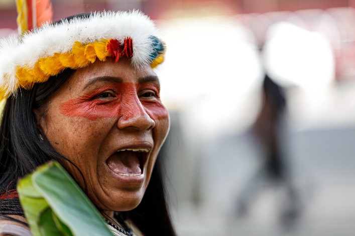 LA MAJORITÉ DES ÉQUATORIENS VEUT LAISSER DANS LE SOUS-SOL LE PÉTROLE DU PARC AMAZONIEN YASUNI